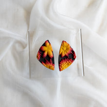 Load image into Gallery viewer, Lava Flower Studs